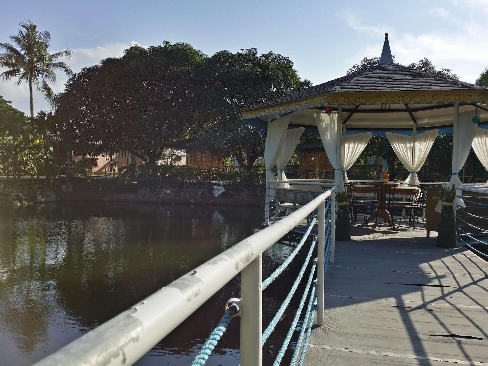 Villa Del Carmen Resort And Restaurant Bulacan 外观 照片